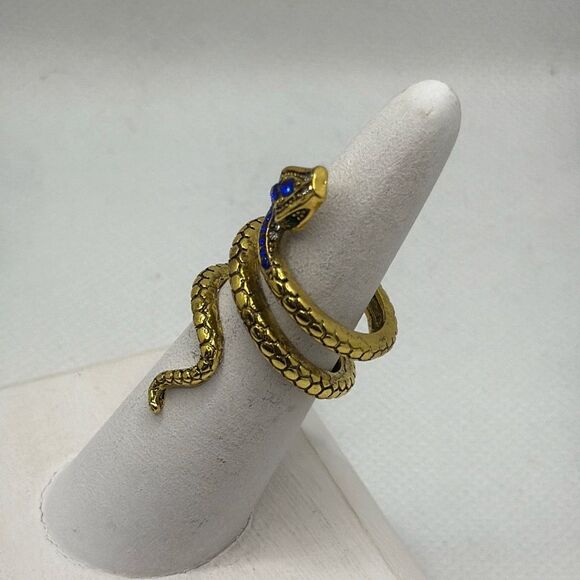 Brand New!! Size 9 Snake wrap ring with inlaid zircon stones - Picture 2 of 5